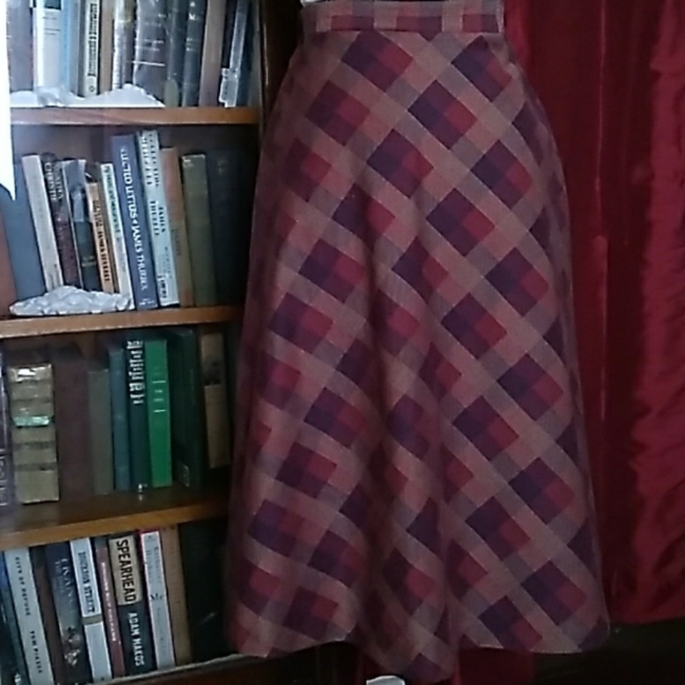 70s Retro plaid skirt (size notes in description)